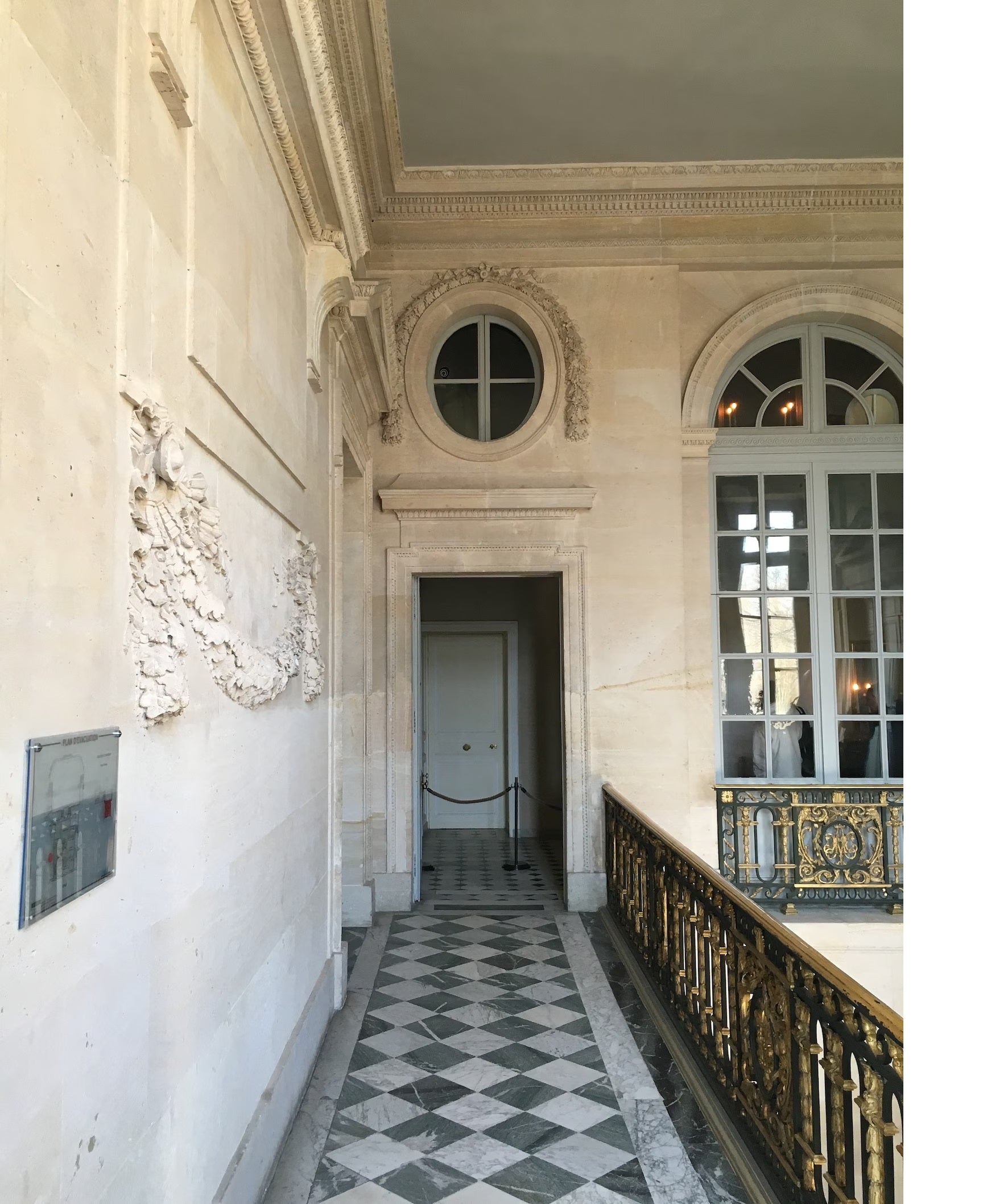 Lavahn Limestone - This impressive white limestone with muted beige calcified mineral features, this is the same genre of natural stone that adorns iconic homes such as Le Petit Trianon in Versailles, France.